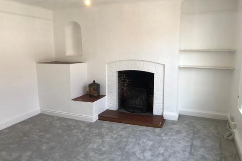 2 bedroom flat to rent, Cliffe High Street, Lewes BN7