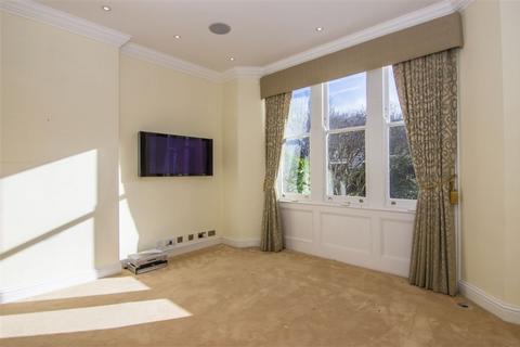 3 bedroom flat to rent, Elsworthy Road, Primrose Hill, NW3