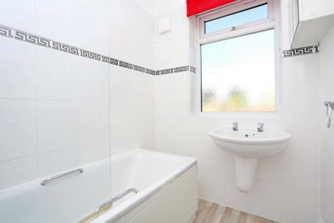 2 York Close, London, W7 3JB