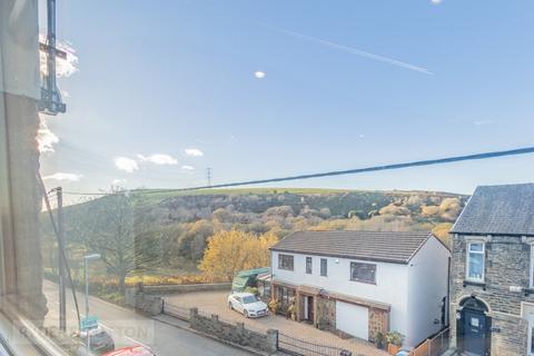 95 Under Lane, Grotton, Oldham, OL4 5RN