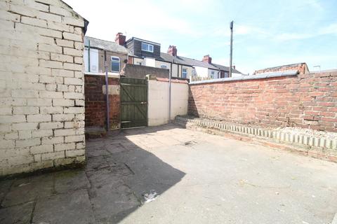 3 bedroom terraced house to rent, Ash Street, Blackpool FY4