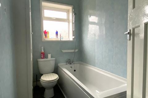 3 bedroom terraced house to rent, Ash Street, Blackpool FY4