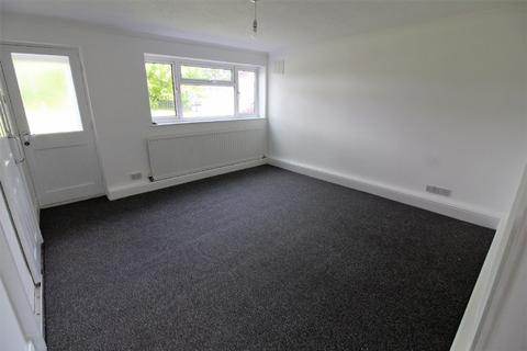 2 bedroom flat to rent, Bridgnorth Grove, Willenhall