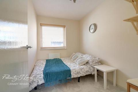 2 bedroom apartment to rent, Ferry Street, London