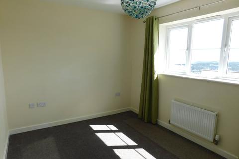 2 bedroom end of terrace house to rent, Hilda Row, Gwithian Road, St. Austell, PL25