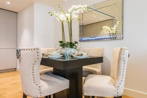 1 bedroom apartment to rent, Admiralty House, 150 Vaughan Way, E1W
