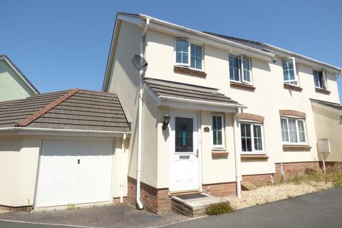 3 bedroom terraced house to rent, Knights Mead, Chudleigh-Knighton