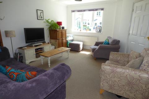 3 bedroom terraced house to rent, Knights Mead, Chudleigh-Knighton