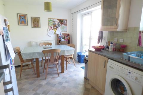 3 bedroom terraced house to rent, Knights Mead, Chudleigh-Knighton