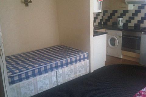 1 bedroom house to rent, Flat 2, 171 Hyde Park Road Hyde Park  Leeds West Yorkshire