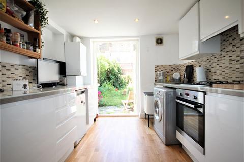 1 bedroom flat to rent, Mayton Street, Islington, N7