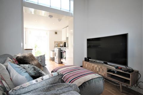 1 bedroom flat to rent, Mayton Street, Islington, N7