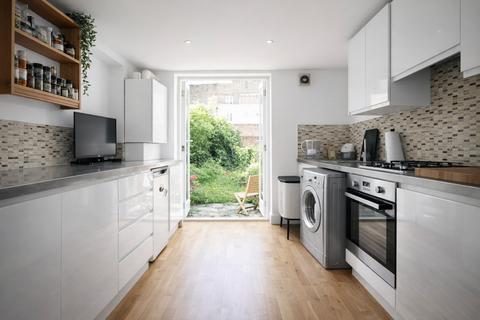 1 bedroom flat to rent, Mayton Street, Islington, N7