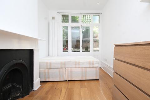 2 bedroom flat to rent, Harberton Road, Archway, N19