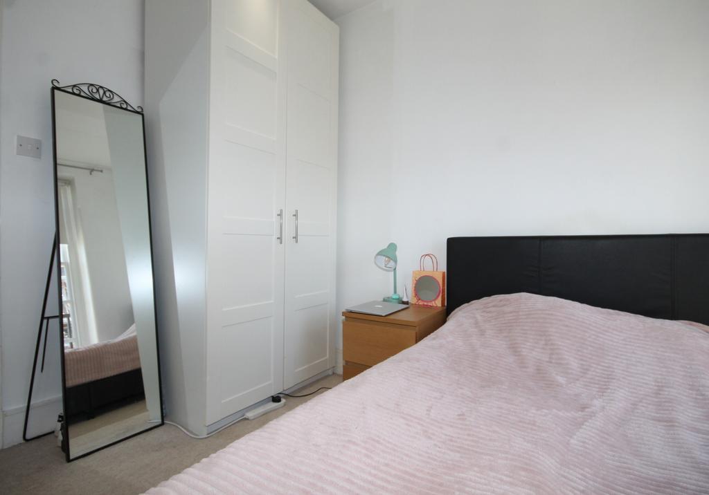 Bedroom2