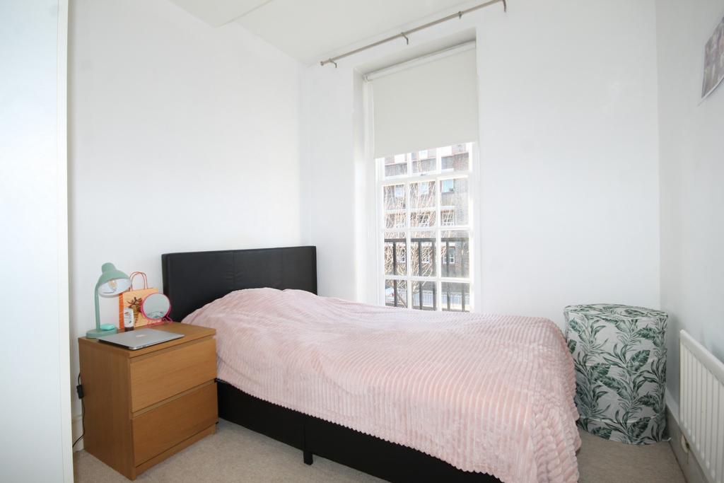Bedroom2