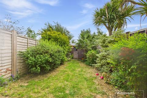 2 bedroom terraced house to rent, Sunderland Close, Woodley, Reading, Berkshire, RG5