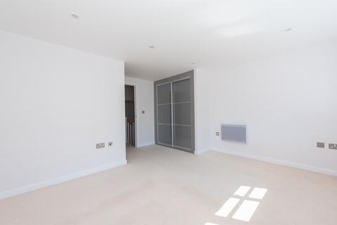 1 bedroom apartment to rent, O'gorman Avenue, Farnborough, GU14