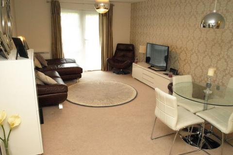 Wallis Square, Farnborough, GU14