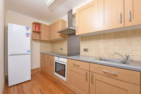 1 bedroom flat to rent, Alexandra Road, Farnborough, GU14