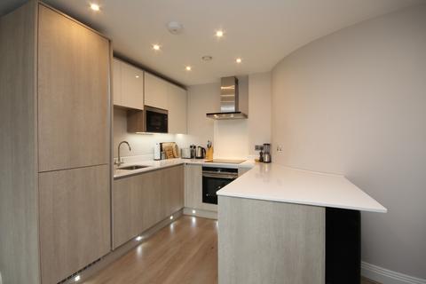 2 bedroom apartment to rent, Bridge Avenue Maidenhead Berkshire