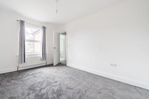 3 bedroom end of terrace house to rent, White Lion Road,  Amersham,  HP7