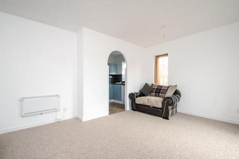 2 bedroom apartment to rent, Poets Chase,  Aylesbury,  HP21