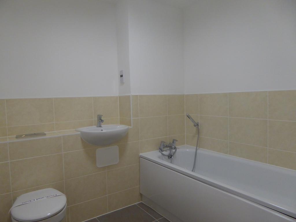 Apartment in Reading - More