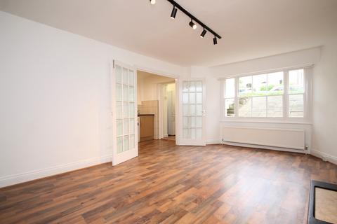 2 bedroom flat to rent, Miranda Road, Archway, N19