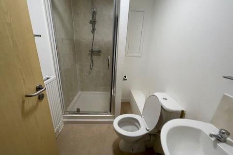 6 bedroom flat to rent, Flat 6, Victoria Chambers, The Parade, CV32 4AG