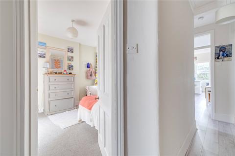 2 bedroom apartment to rent, Vera Road, Fulham, London, SW6