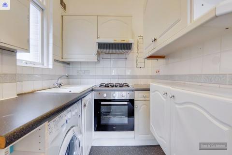 1 bedroom flat to rent, Compayne Gardens, South Hampstead, London