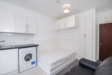 undefined, Chamberlayne Road, Kensal Rise NW10