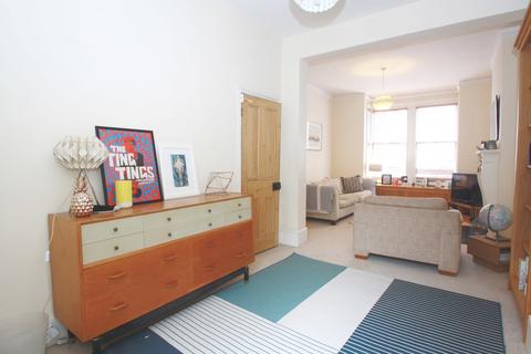4 bedroom terraced house to rent, Charteris Road, Queens Park NW6