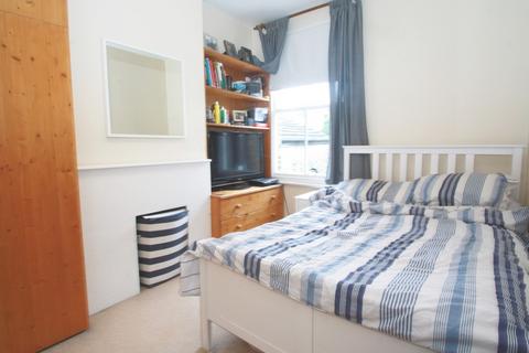 4 bedroom terraced house to rent, Charteris Road, Queens Park NW6