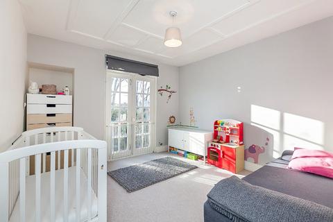 2 bedroom apartment to rent, Bathurst Gardens, Kensal Green NW10