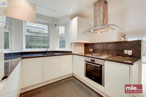 2 bedroom flat to rent, Purves Road, Kensal Green NW10