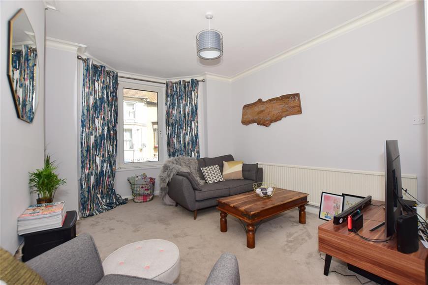 Longfield Road, Dover, Kent 4 bed terraced house £220,000