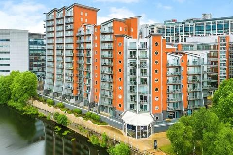 2 bedroom apartment to rent, Whitehall Quay