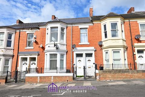 2 bedroom ground floor flat to rent, Ladykirk Road, Benwell NE4