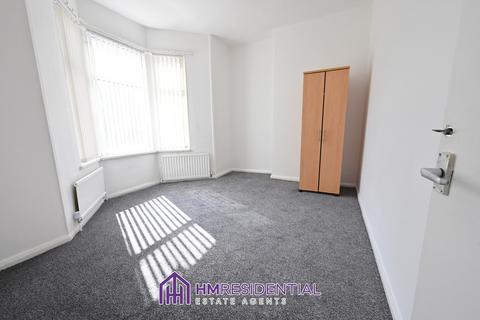 2 bedroom ground floor flat to rent, Ladykirk Road, Benwell NE4