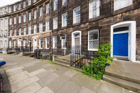 2 bedroom flat to rent - Gardners Crescent, Fountainbridge, Edinburgh, EH3