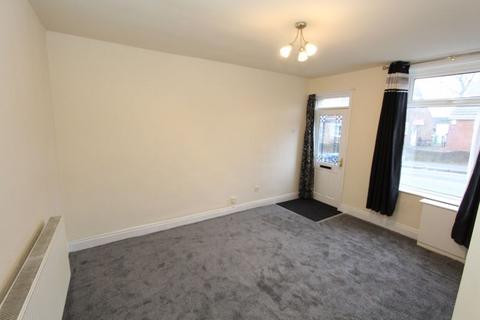 2 bedroom end of terrace house to rent, Union Road, Rochdale OL12