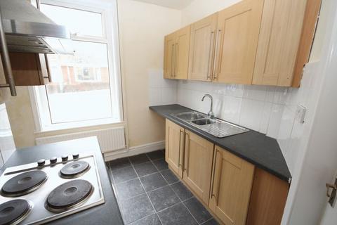 2 bedroom end of terrace house to rent, Union Road, Rochdale OL12