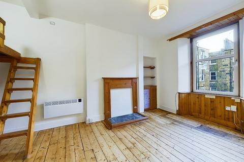 Studio to rent, Salamander Street, Leith, Edinburgh, EH6