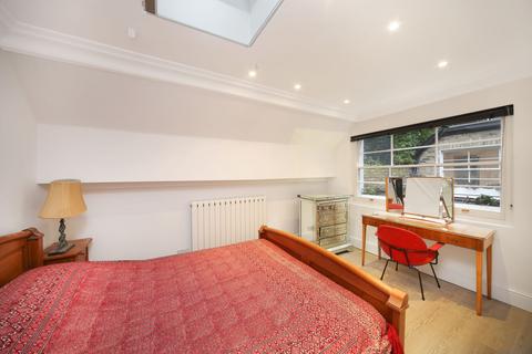 3 bedroom flat to rent - Ledbury Road, London, W11