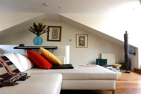 2 bedroom flat to rent, Portobello Road, London, W11