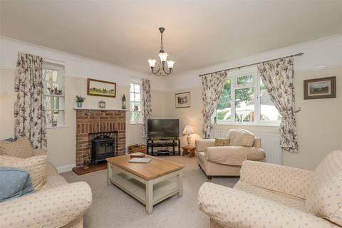 5 bedroom detached house for sale, Mill Lane, Hookwood, Horley, Surrey, RH6