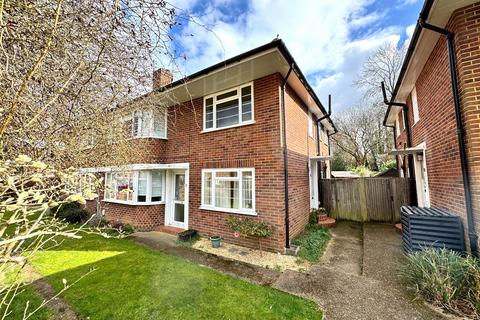 2 bedroom maisonette to rent, Swan Mill Gardens, Dorking, Surrey, RH4