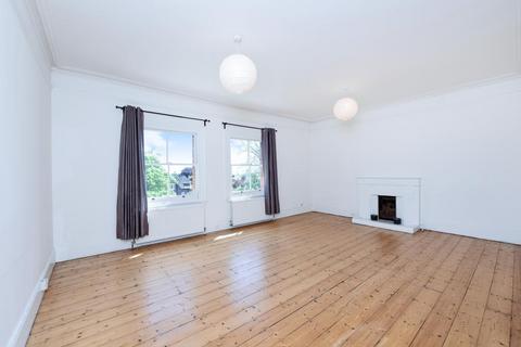 3 bedroom apartment to rent, Fitzjohns Avenue,  Hampstead,  NW3